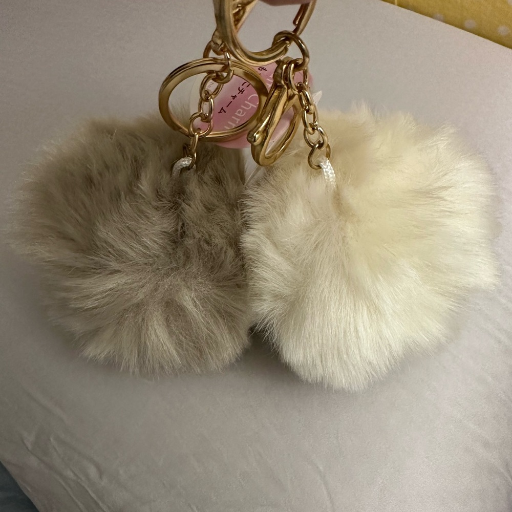🆕new two fluffy charms